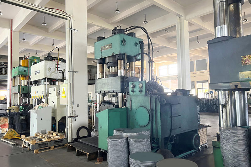 Üzemi berendezések